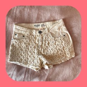🌸Cream Denim Shorts🌸